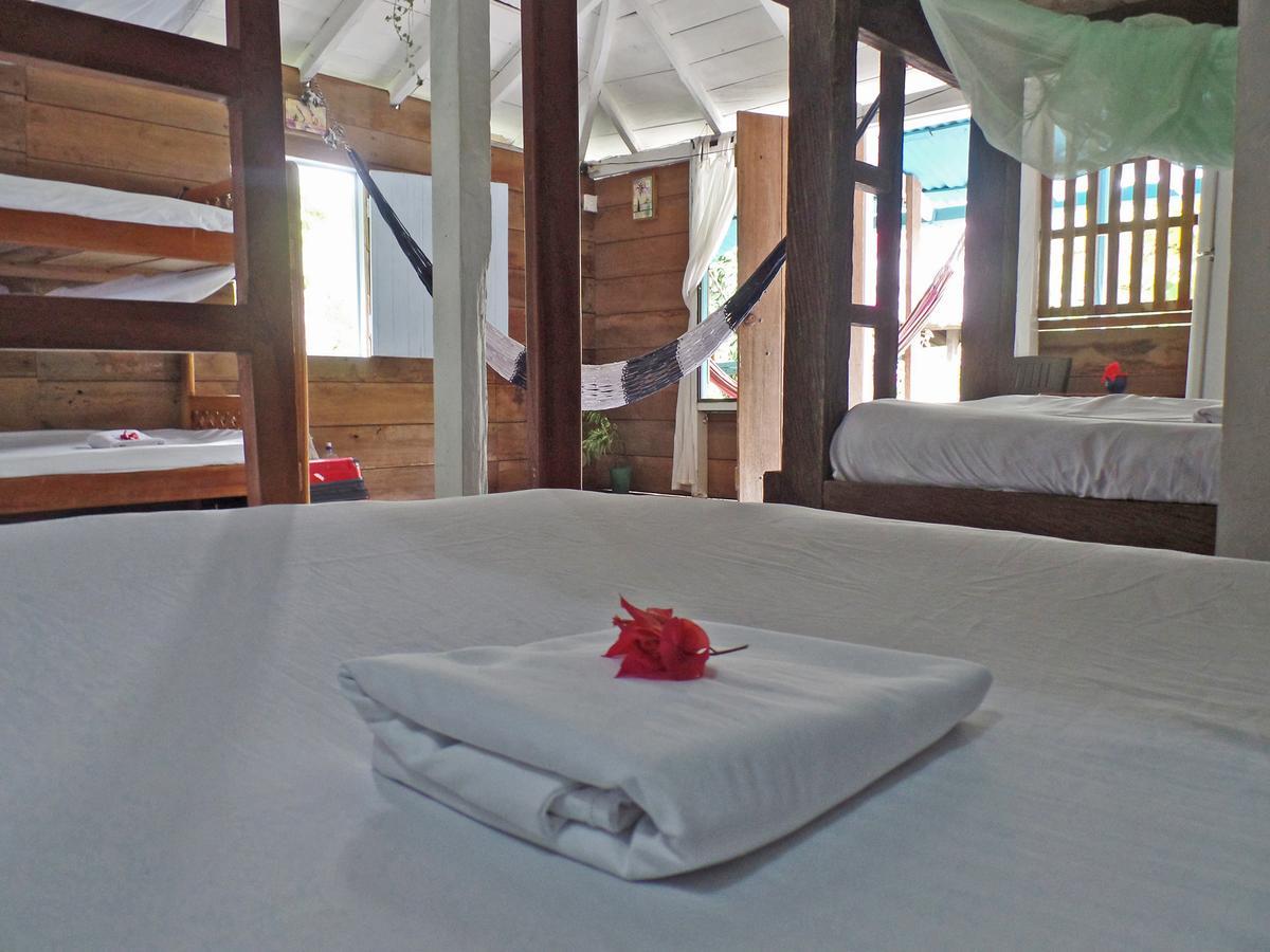 Hospedaje Pirata Express Capurganá المظهر الخارجي الصورة